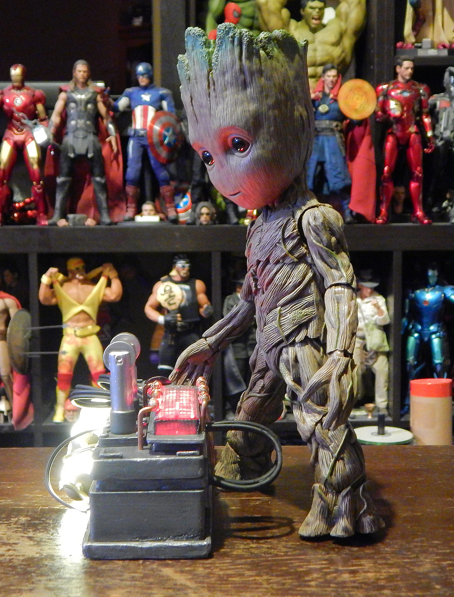 Groot Button Explode DON'T PUSH THIS BUTTON: Baby Groot detonator CALLING FOR FINAL PAYMENTS ...